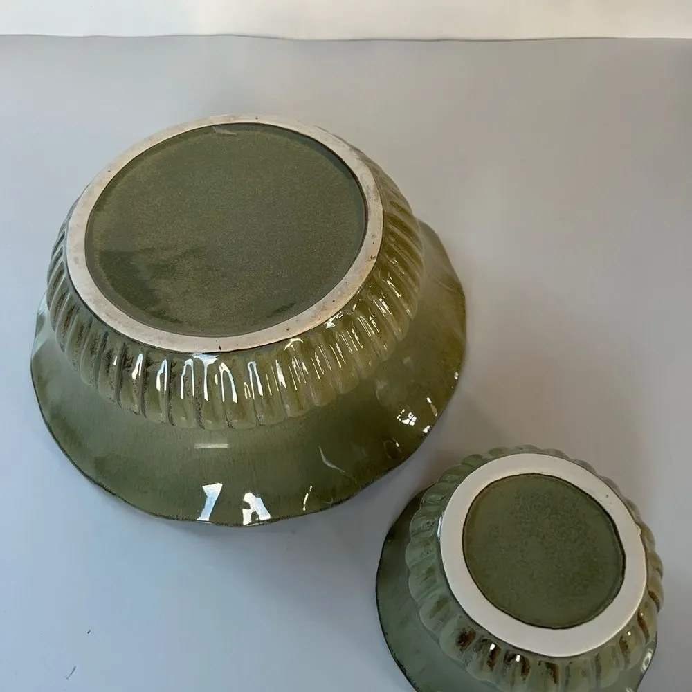 Source Unknown ceramic serving